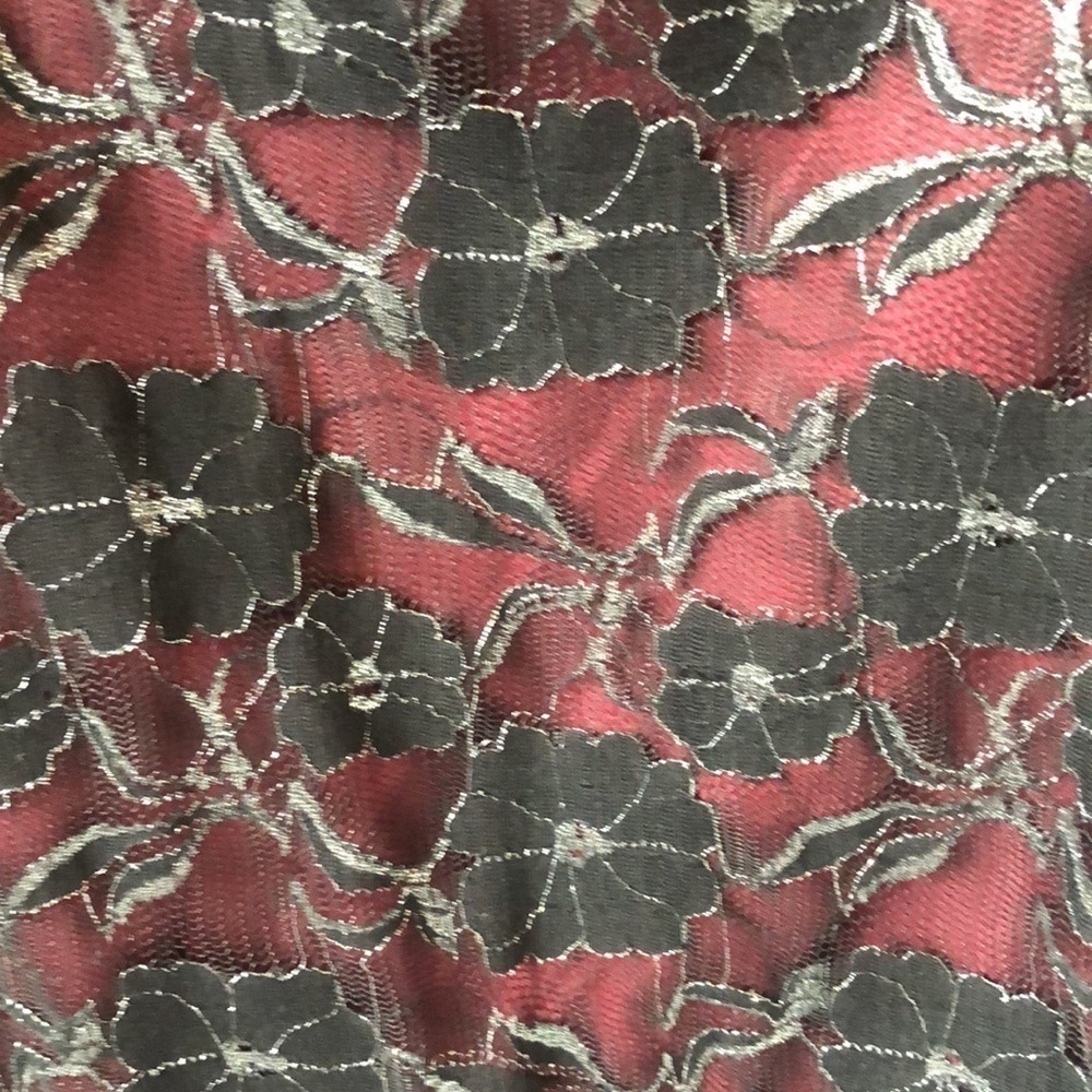 Black And Maroon Dress; Speechless; Size 9 - Picture 4 of 7